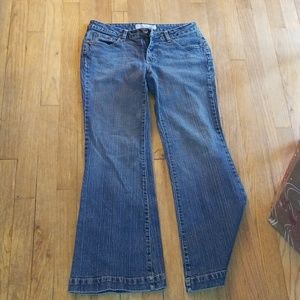 Flared stretch jeans